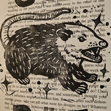 Charger l'image dans la galerie, Gym Rät Block Print | Lino Block Print | Limited Possum Print | Cute Possum Print | Gift for Animal Lover | Canadian