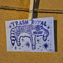 Charger l'image dans la galerie, Trash Royal Block Print | Lino Block Print | Limited Raccoon Print | Cute Racoon Print | Gift for Animal Lover | Canadian